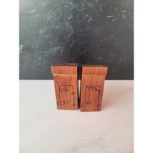 Vintage Wooden Outhouse Salt & Pepper Shakers Memphis, Tennessee